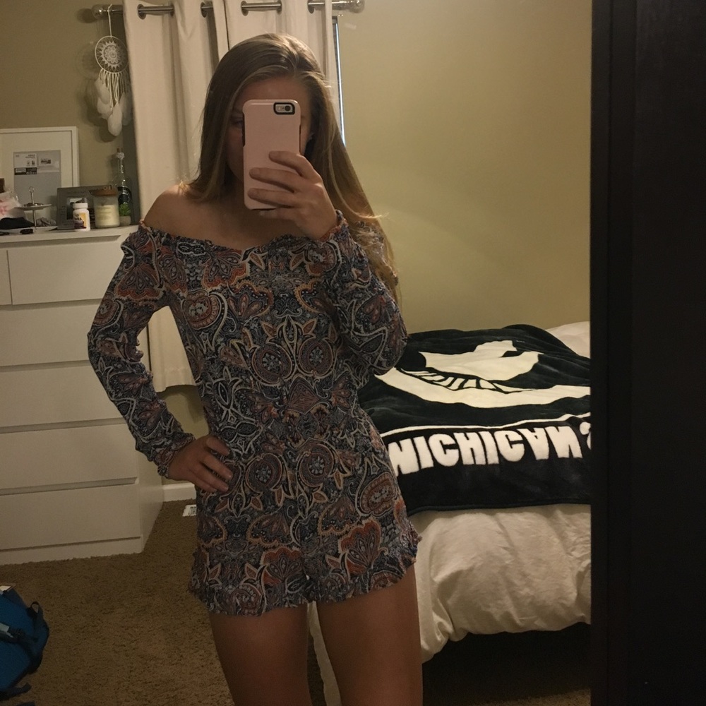 Romper - Picture 2 of 2